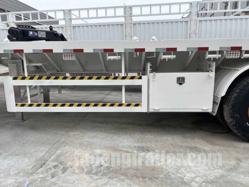 3 Axle mechanical suspension flatbed semi-trailer with front fender lQDPJwjA1-a3Lh3NBaDNB4CwTkpk1pmo-N8ItWC9mCFAAA_1920_1440