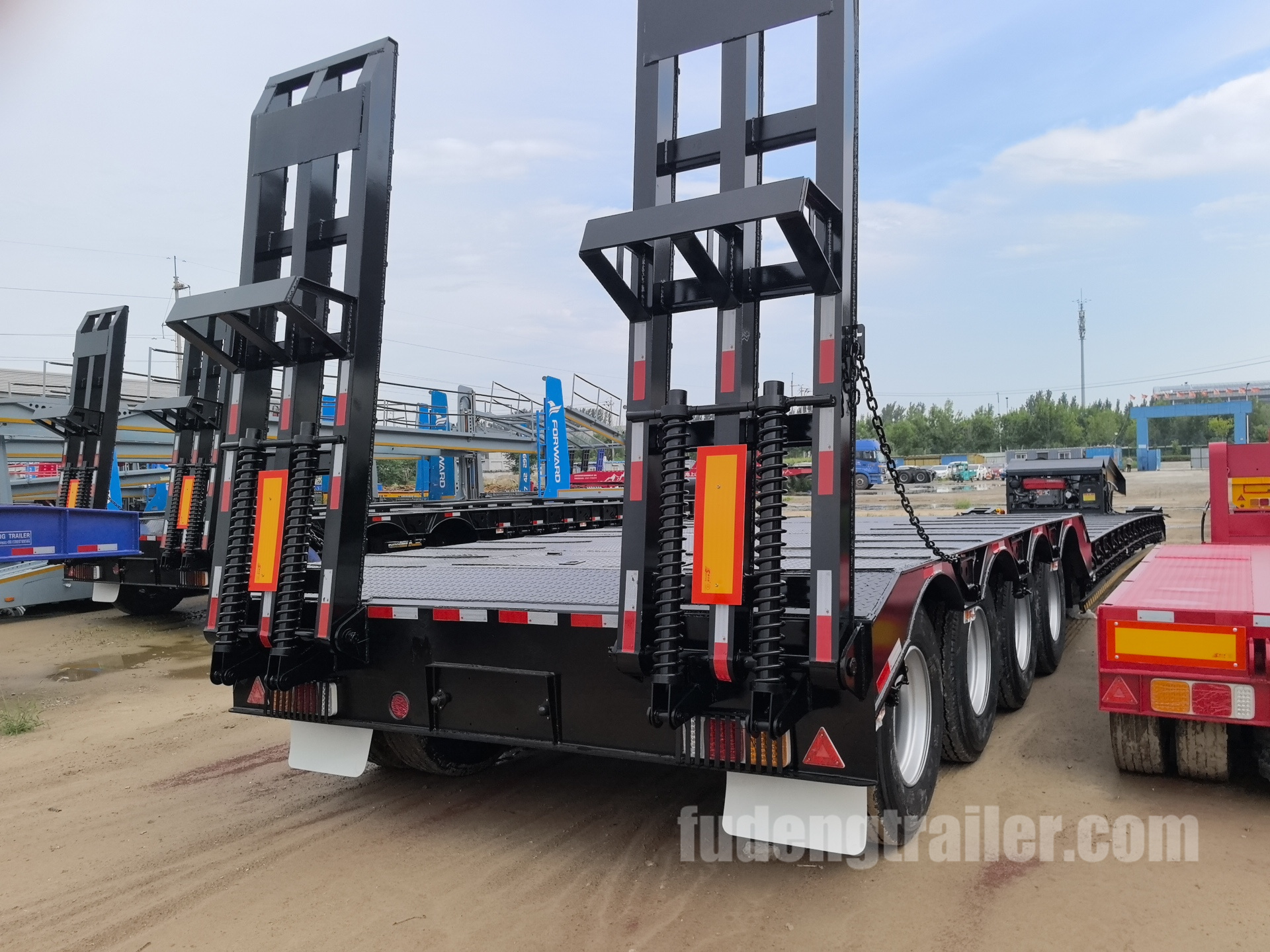 4 Axle Detachable Gooseneck Lowbed Trailer (7)