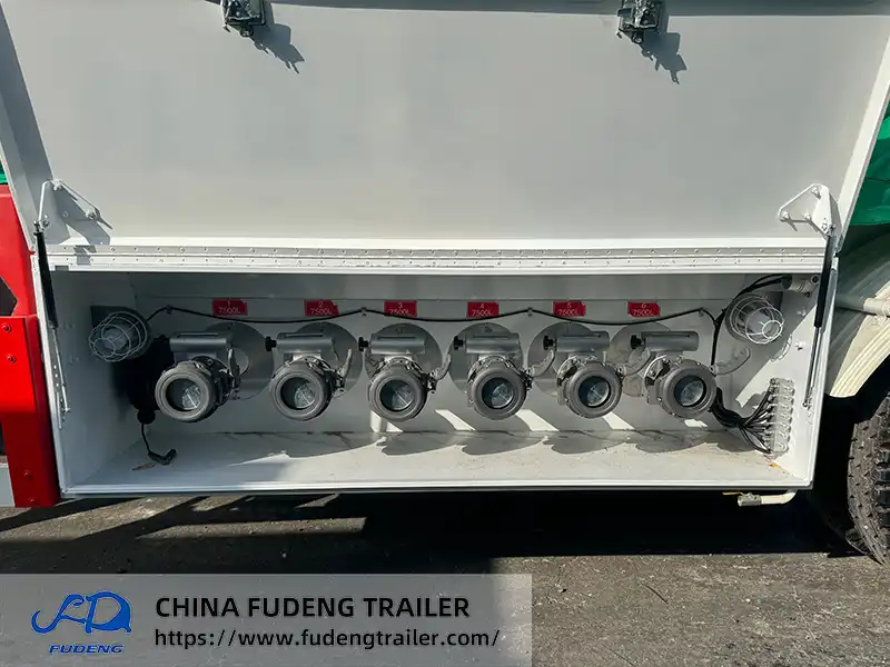 45000 Liters Fuel Tanker Trailer For Sale_2