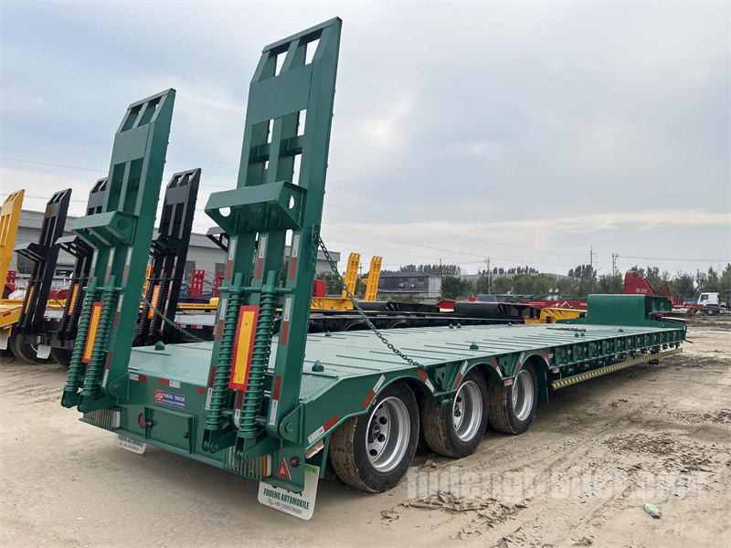 Three-axle Lowboy Trailer With Mechanical Ramps