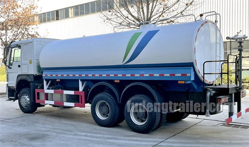 HOWO 6x4 Water Tanker Truck06
