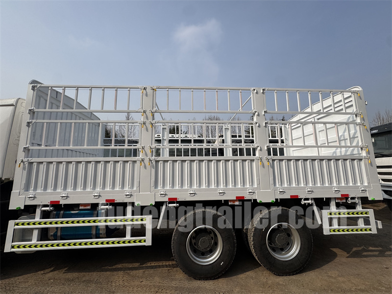 The Versatile Workhorse Why the 6x4 White Stake Truck Dominates 2026 Logistics (1)